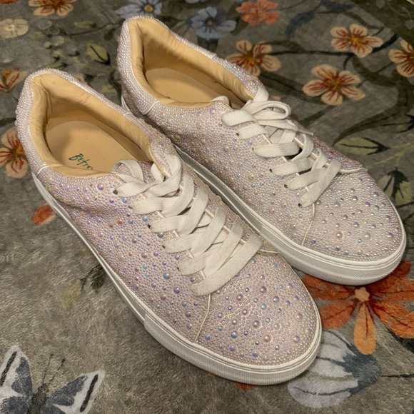 Betsey Johnson Sidny ivory white sneakers 10 wedding sparkly - Picture 6 of 9